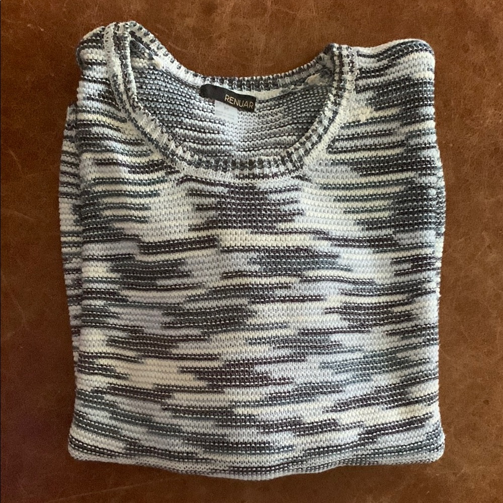 Renuar Gray Crew Neck Sweater with Modern Texture